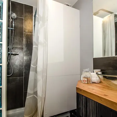 Cocoon Apartment